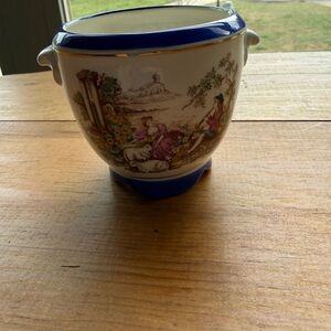 Ebeling & Reuss American Artware Porcelain Vase